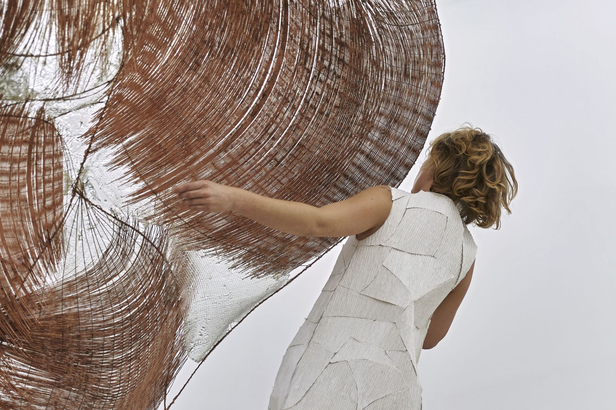 Celle qui a tourné dix mille fois sept fois sa langue dans sa bouche